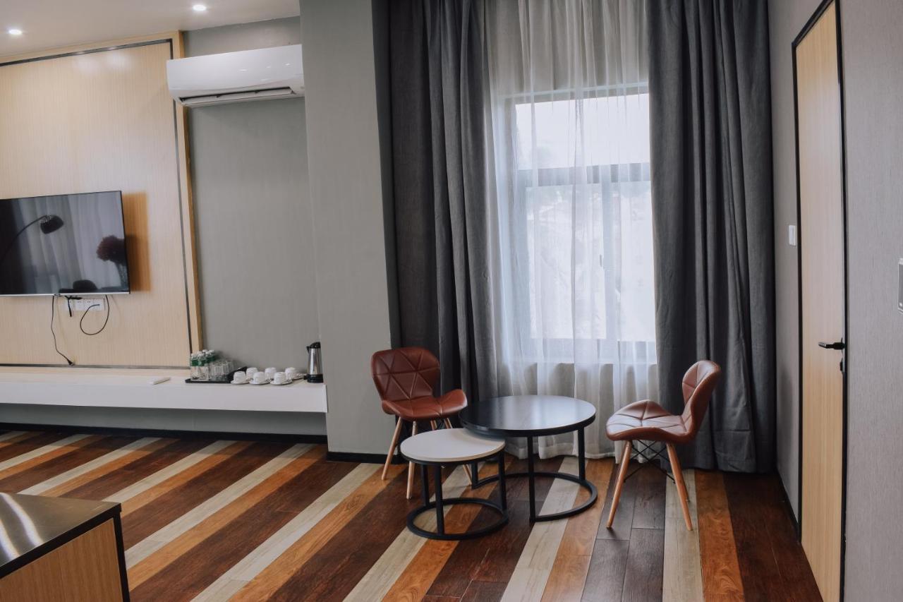 Fan'S Hotel Baybay Экстерьер фото